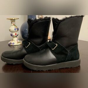 UGG Black Winter Boots with Fur Trim